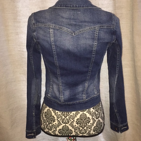Jessica Simpson denim jacket. - Picture 2 of 3